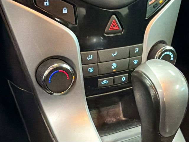 Used 2014 Chevrolet Cruze LT image 14