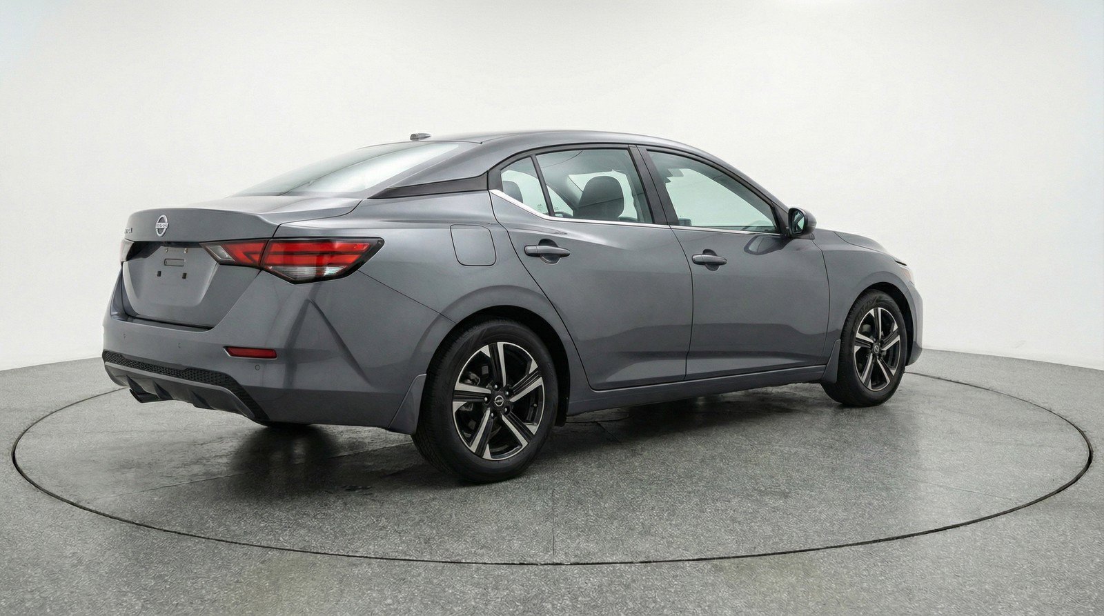 Used 2025 Nissan Sentra SV FWD image 9