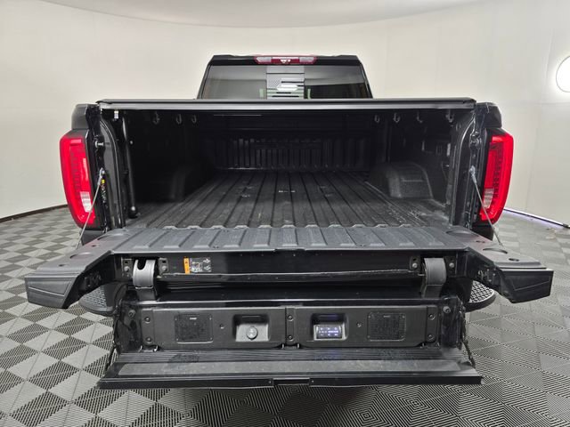 Used 2023 GMC Sierra 3500 Denali w/ Denali Black Diamond Edition AWD/4WD image 16