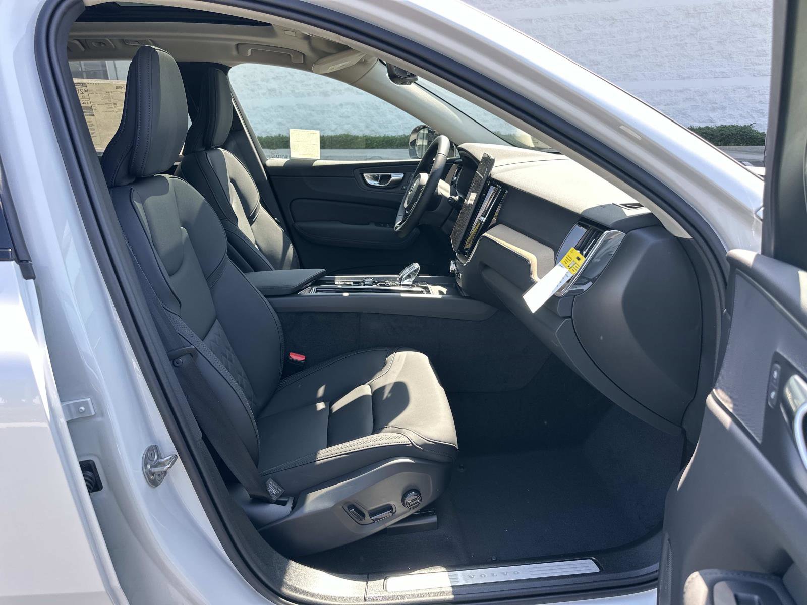 New 2026 Volvo XC60 B5 Plus w/ Climate Package AWD/4WD image 20