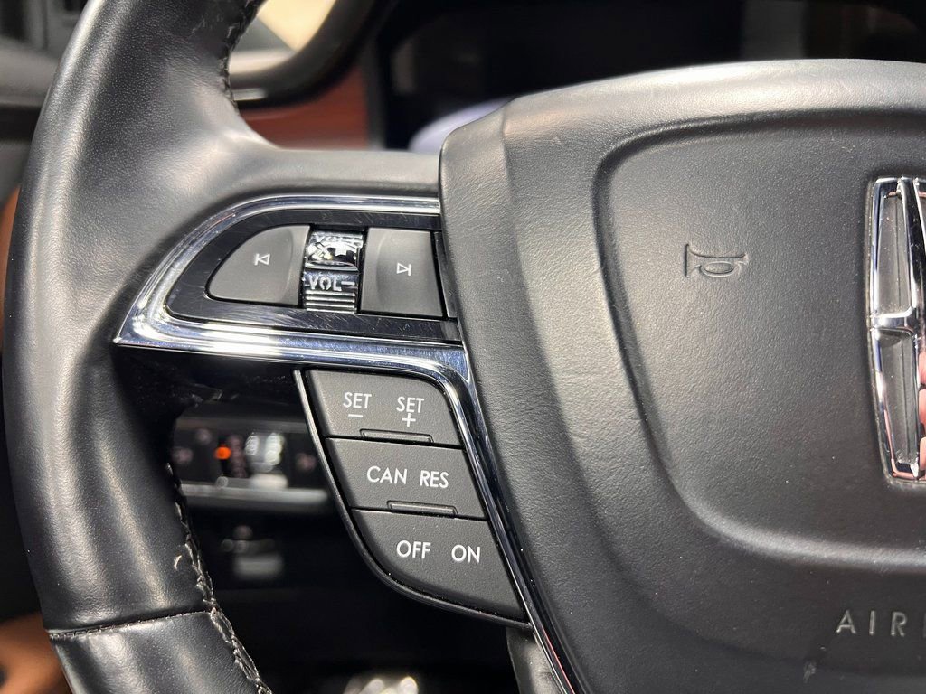 Used 2021 Lincoln Nautilus Reserve w/ Monochromatic Package image 16