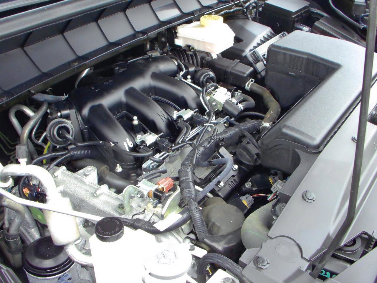 Used 2025 Nissan Pathfinder SV AWD/4WD image 29