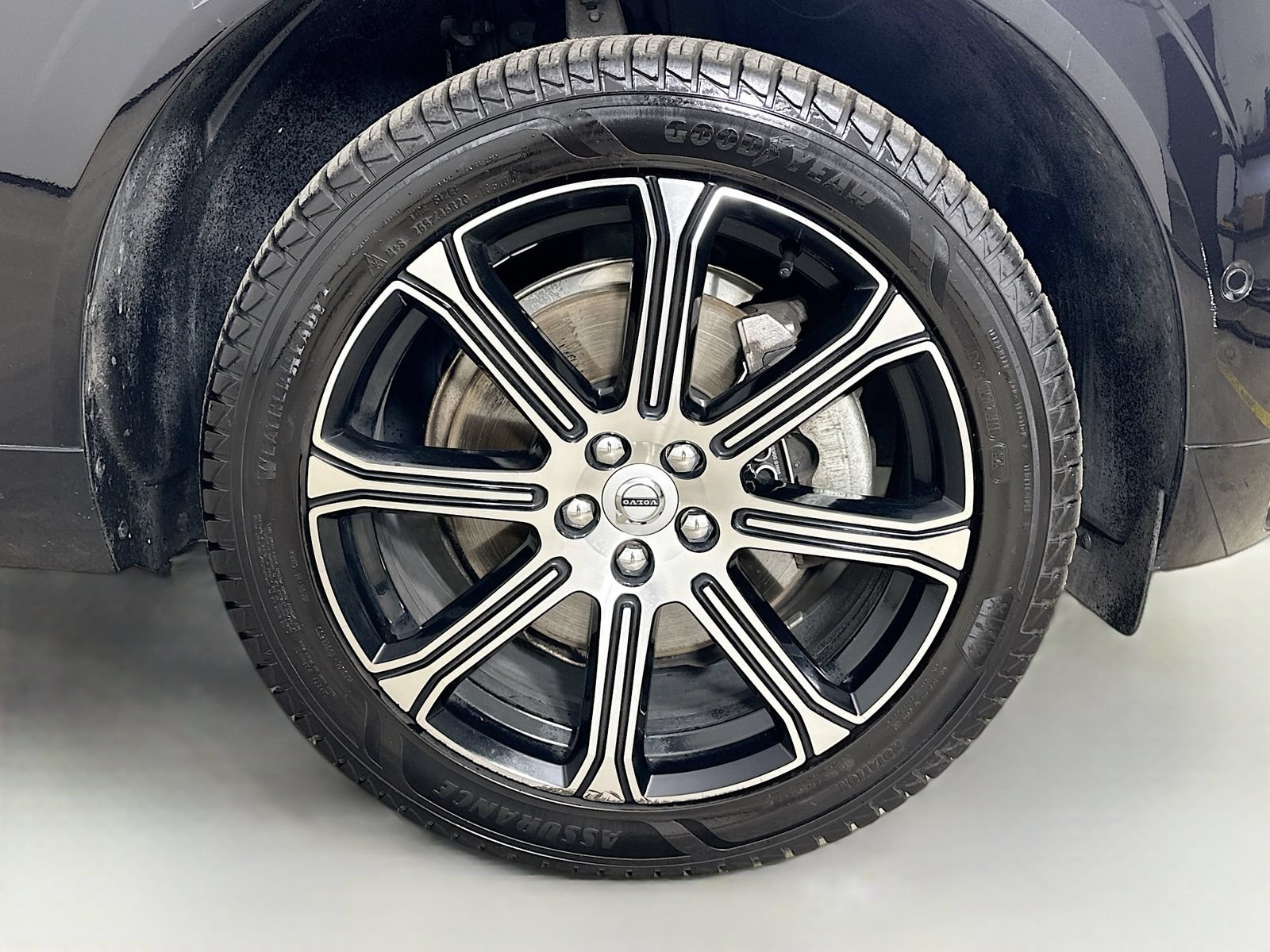 Used 2019 Volvo XC60 T6 Inscription w/ Protection Package Premier AWD/4WD image 10