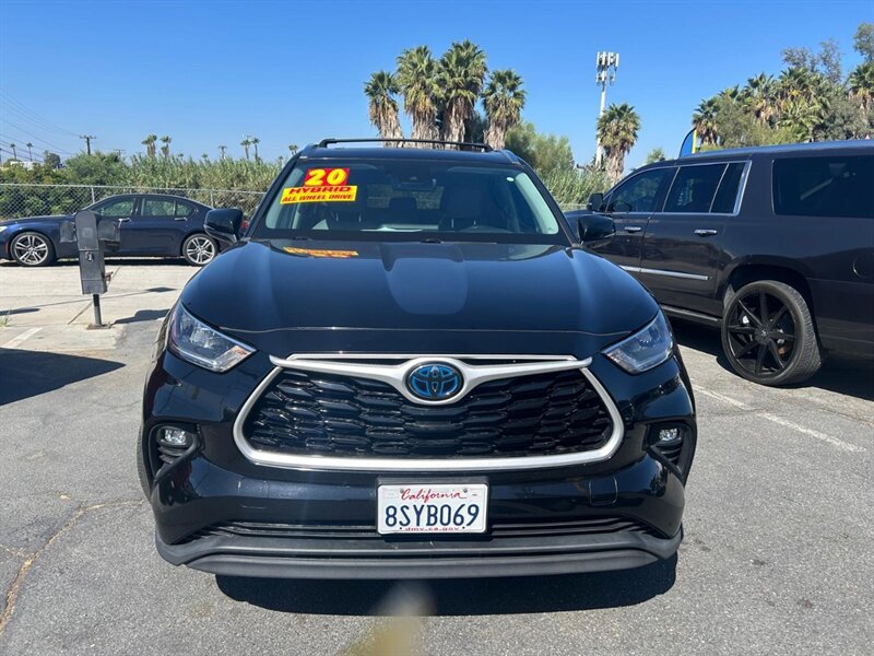 Used 2020 Toyota Highlander XLE AWD/4WD image 21