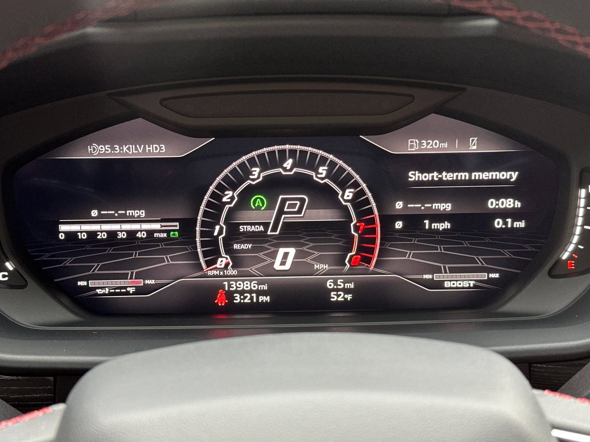 Used 2022 Lamborghini Urus image 31