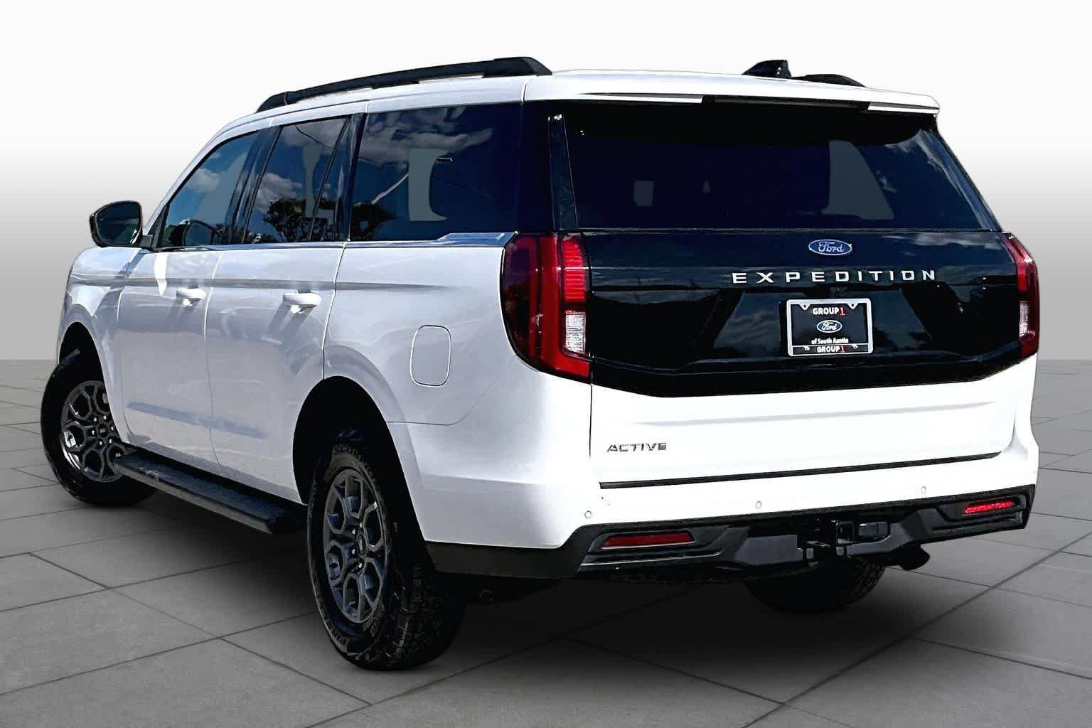 Certified 2025 Ford Expedition Active RWD image 12