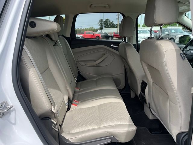 Used 2017 Ford Escape SE w/ Equipment Group 201A FWD image 10