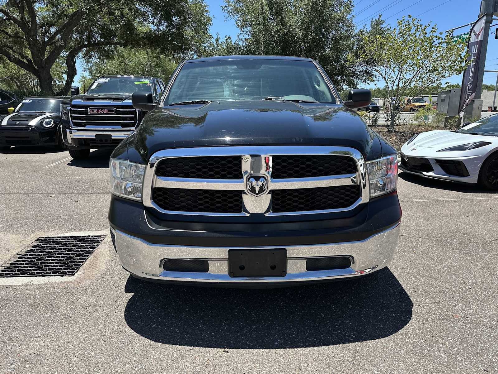 Used 2018 RAM 1500 Classic SLT AWD/4WD image 9