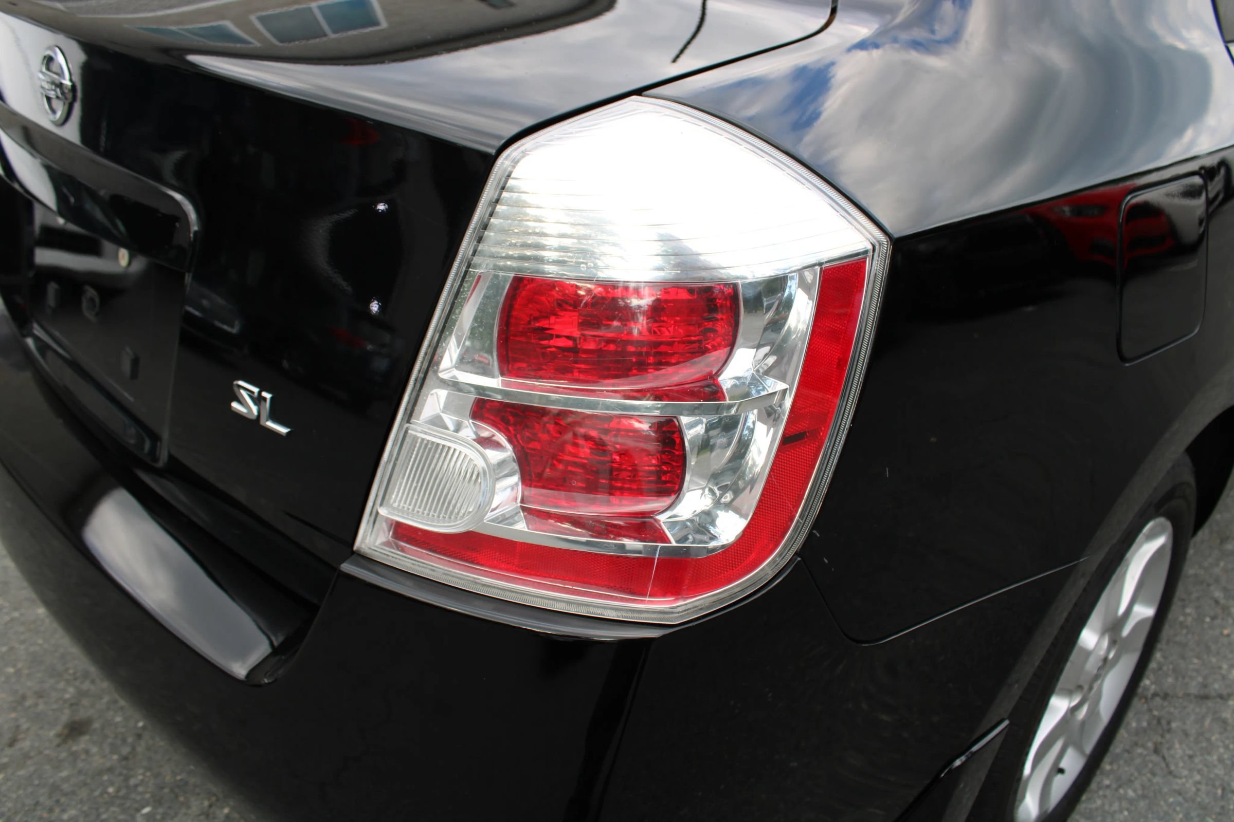 Used 2008 Nissan Sentra 2.0 SL w/ Sunroof Pkg FWD image 26