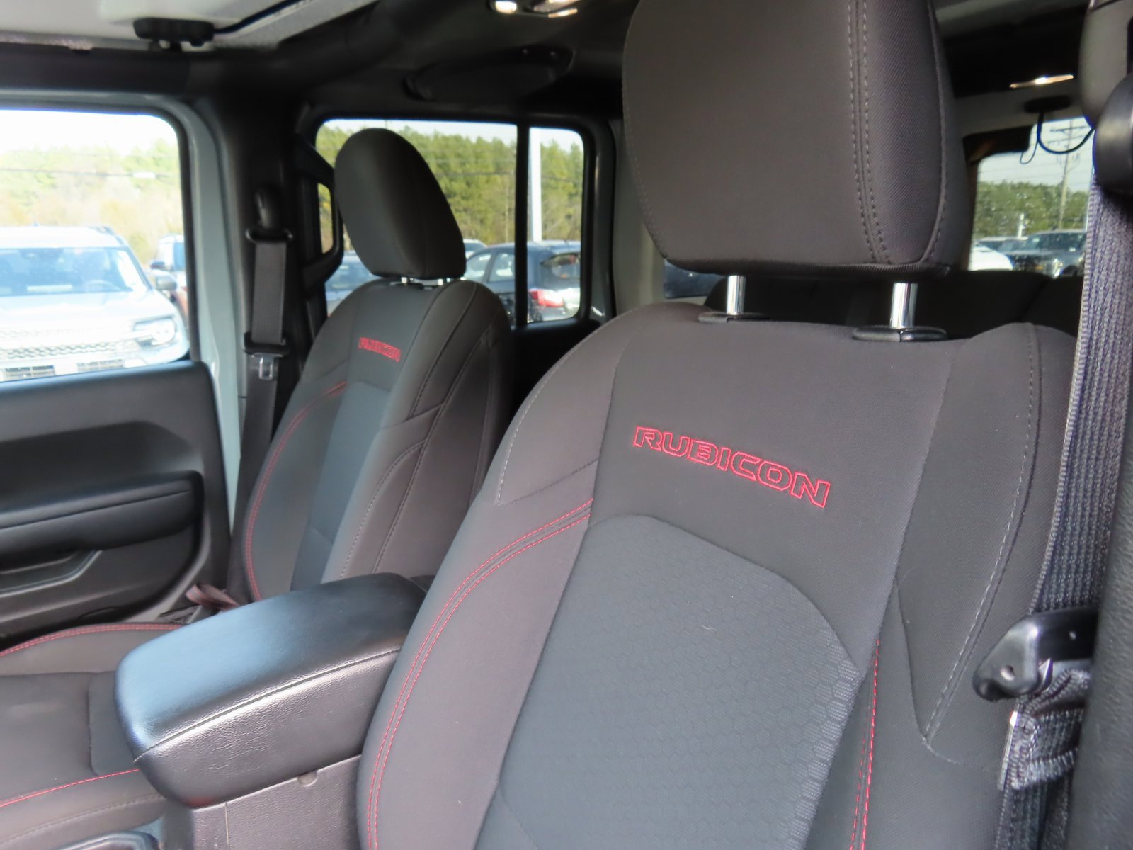 Used 2023 Jeep Wrangler Rubicon w/ Cold Weather Group image 32