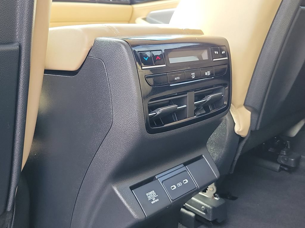 Used 2025 Acura MDX SH-AWD w/ Technology Package image 20