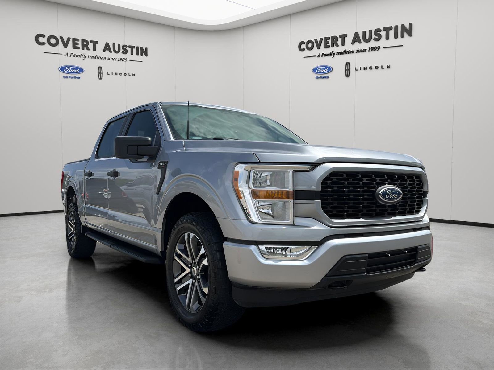 Certified 2022 Ford F150 XL w/ STX Appearance Package image 4