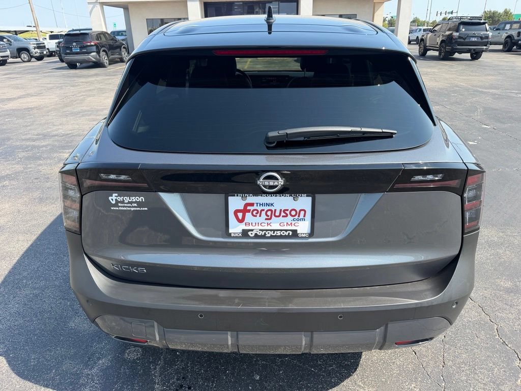 Used 2025 Nissan Kicks SV FWD image 14