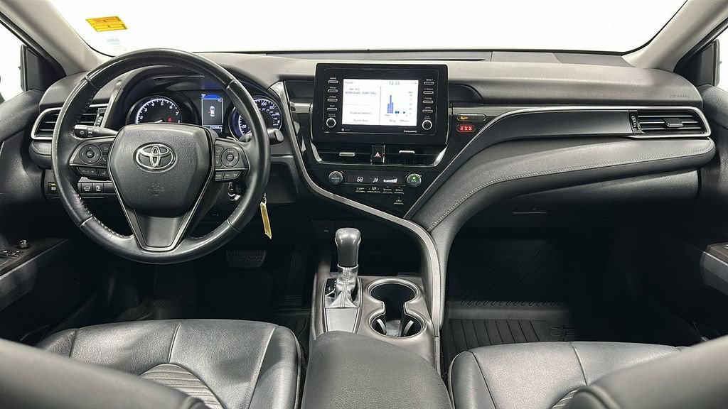 Used 2021 Toyota Camry SE image 11