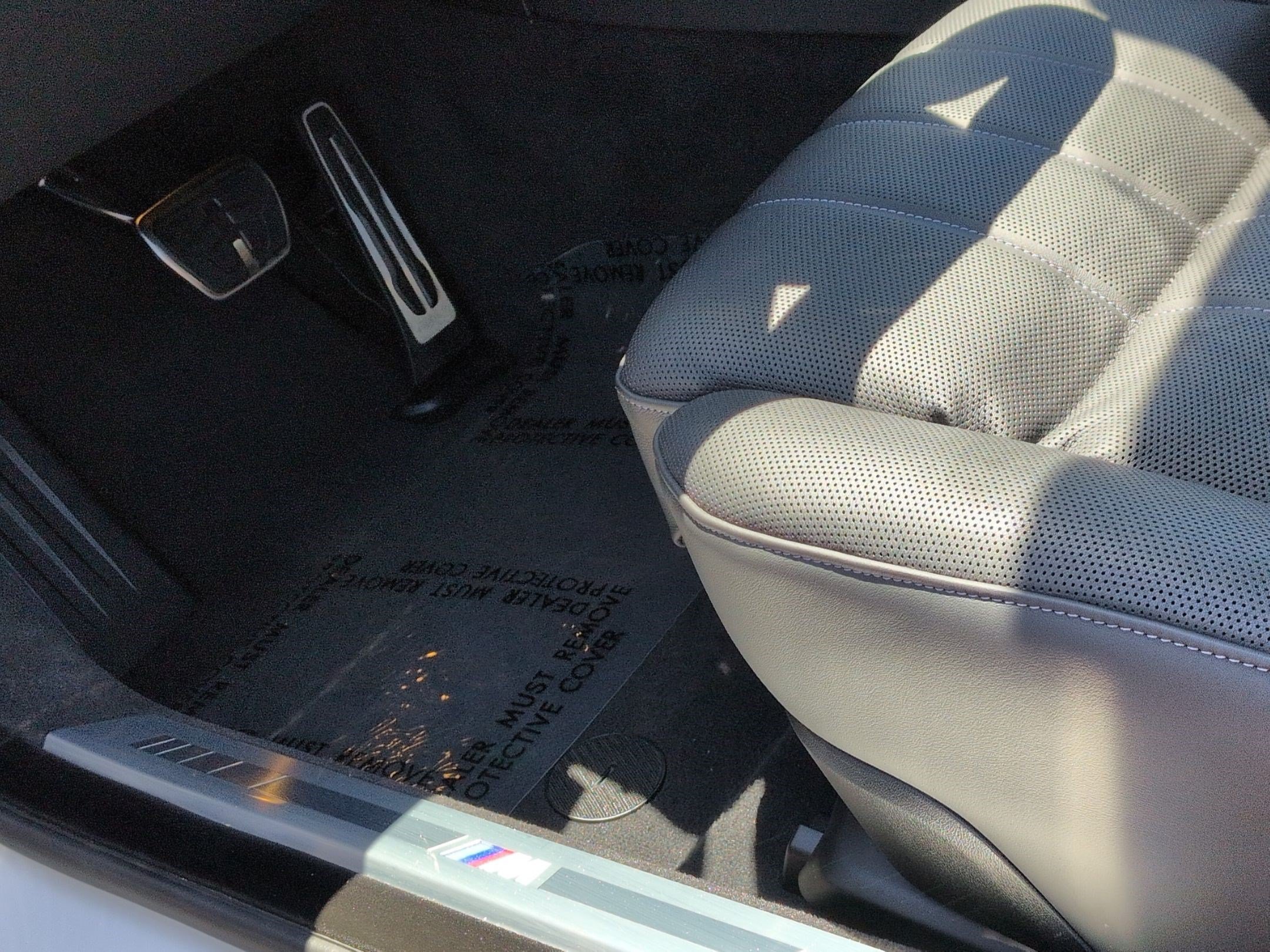 Certified 2025 BMW i7 xDrive60 AWD/4WD image 17