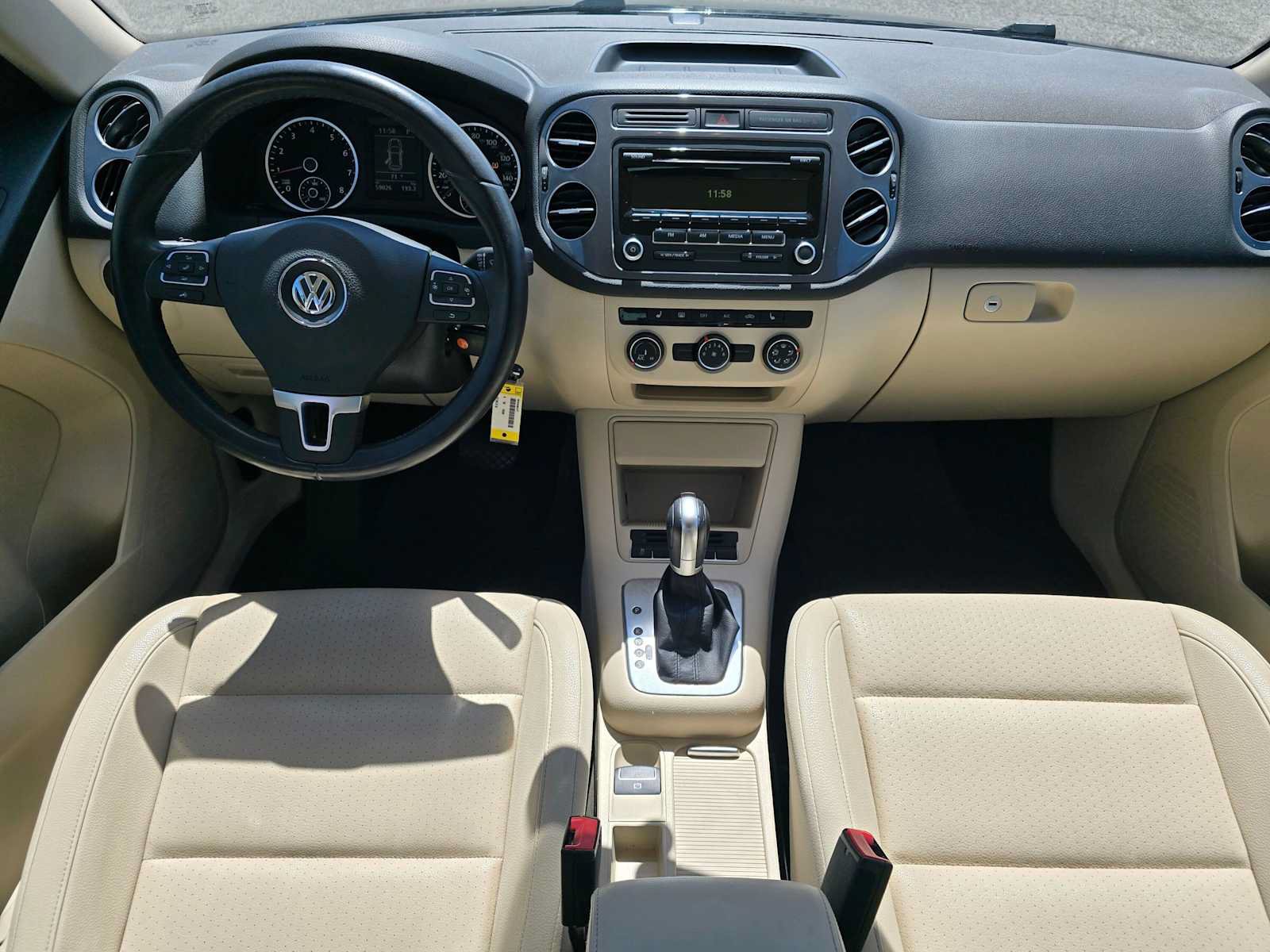 Used 2014 Volkswagen Tiguan SE FWD image 18