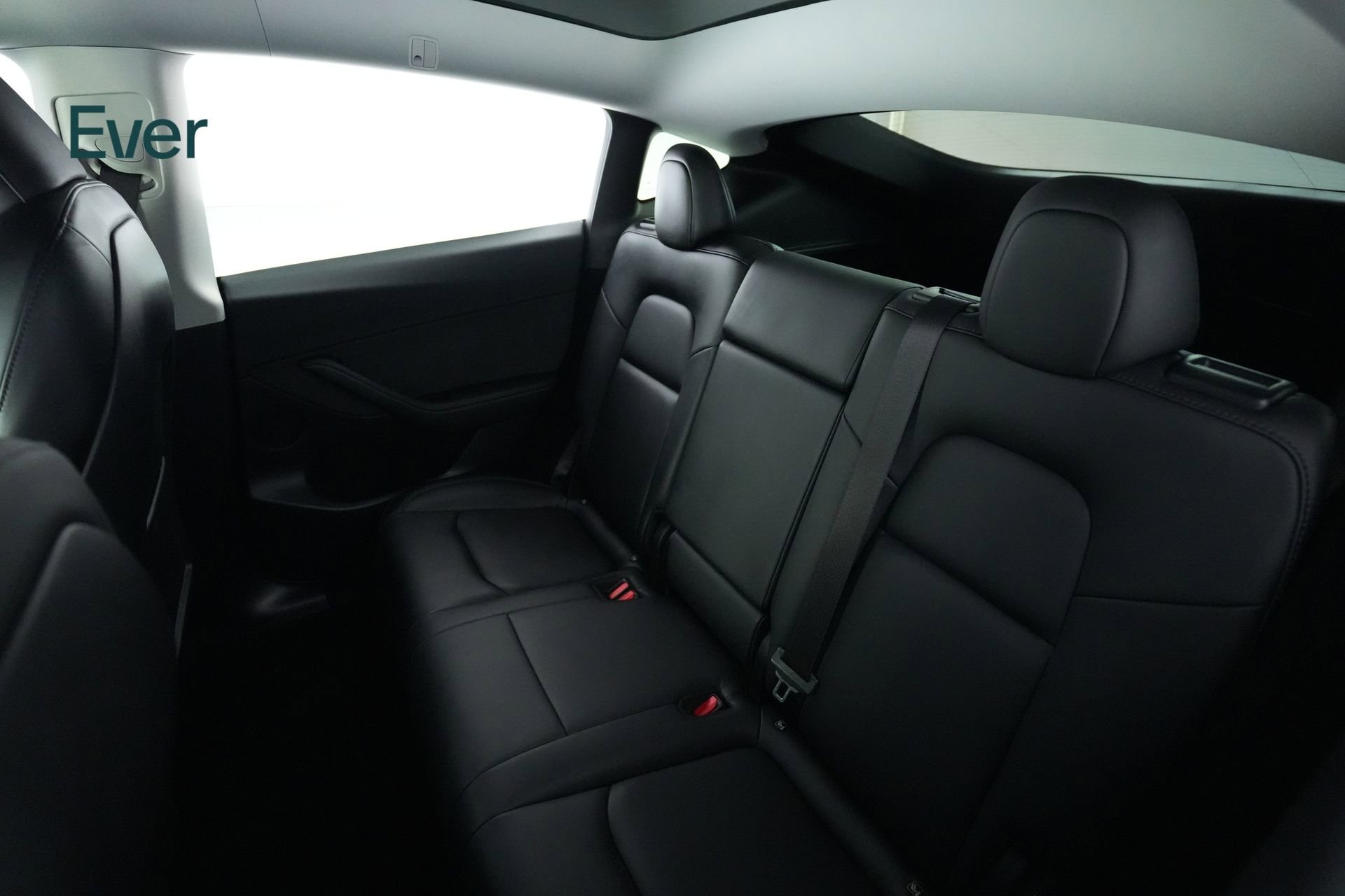 Used 2023 Tesla Model Y 2WD image 24