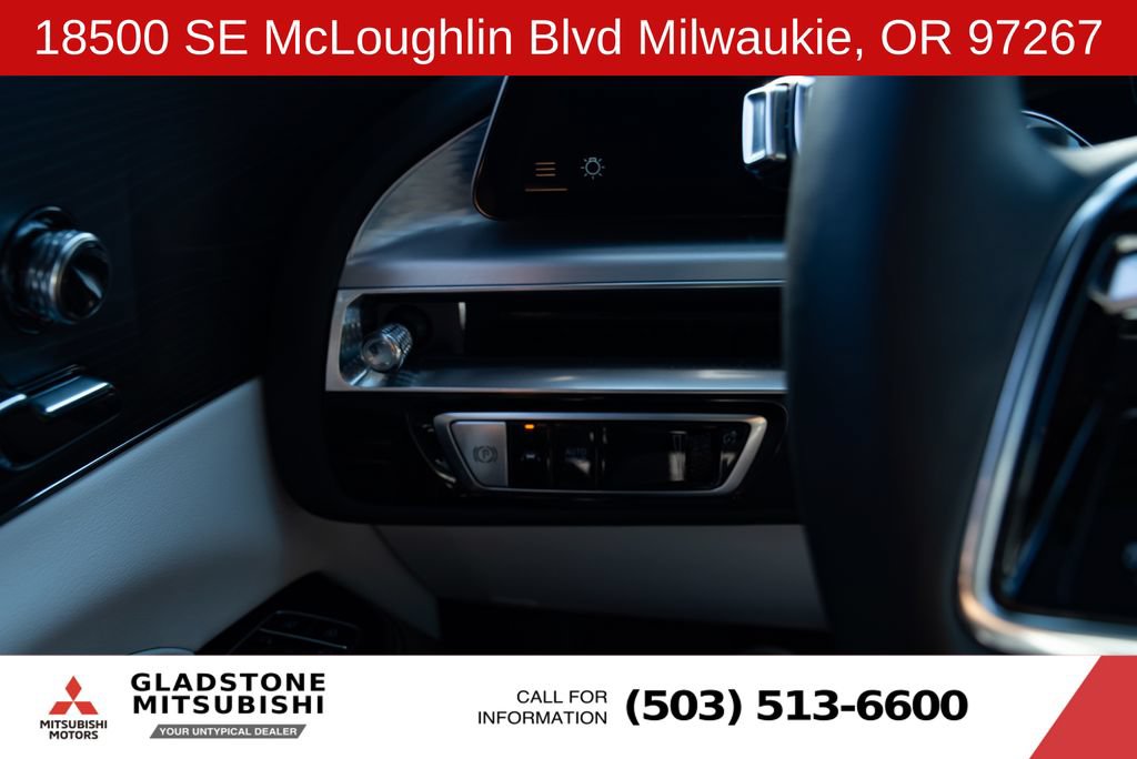Used 2024 Cadillac Lyriq Luxury AWD/4WD image 14
