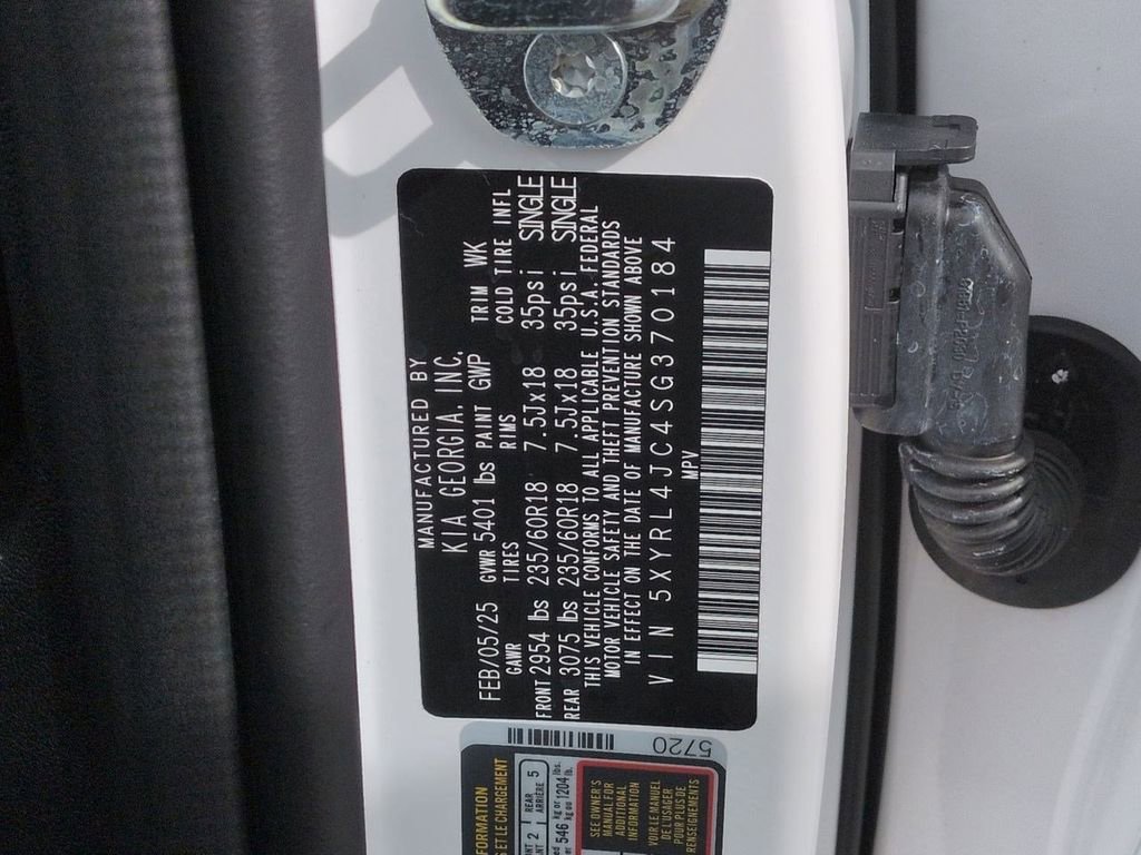 Used 2025 Kia Sorento S w/ Panoramic Sunroof Package image 34