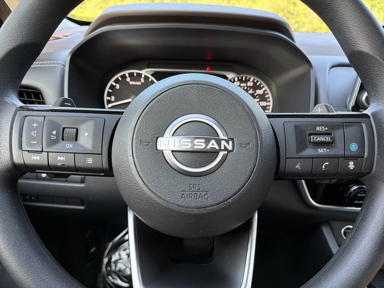 Certified 2023 Nissan Rogue SV FWD image 10