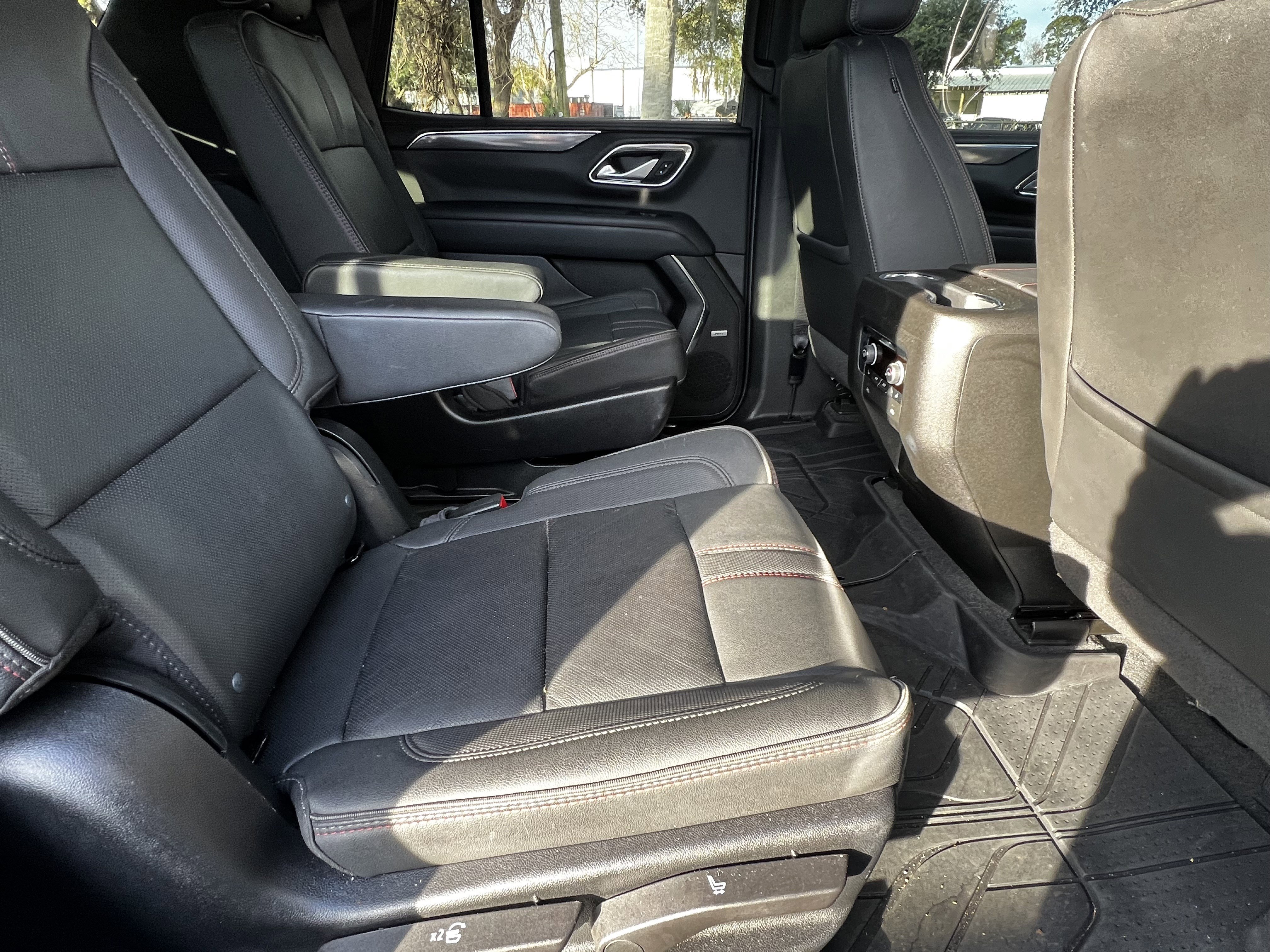 Used 2022 Chevrolet Tahoe RST w/ Luxury Package image 42