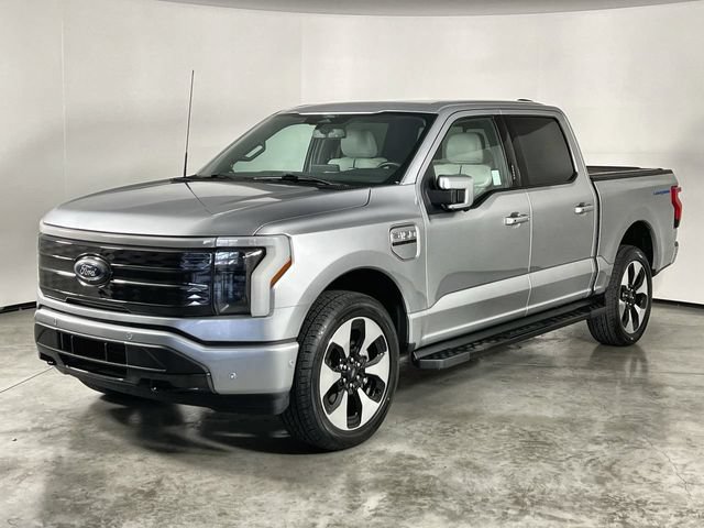Used 2022 Ford F150 Lightning Platinum AWD/4WD image 4