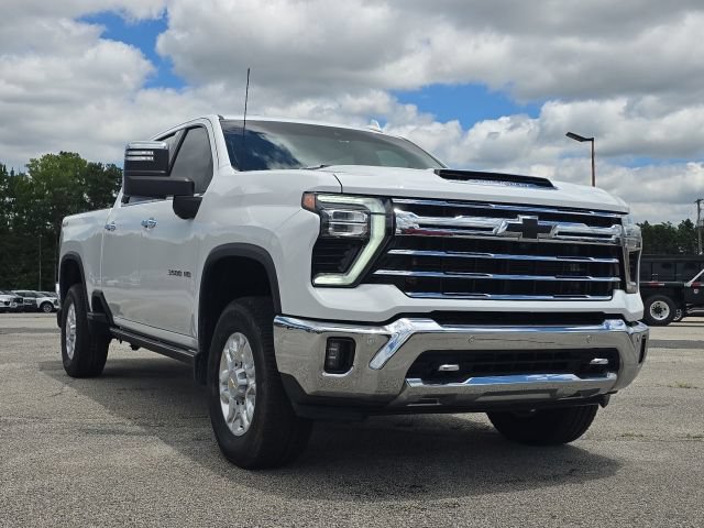 Certified 2024 Chevrolet Silverado 3500 LTZ w/ LTZ Premium Package AWD/4WD image 7