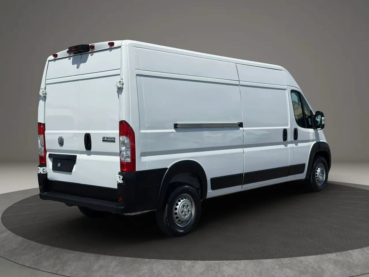 Used 2025 RAM ProMaster 2500 w/ Convenience Group FWD image 6