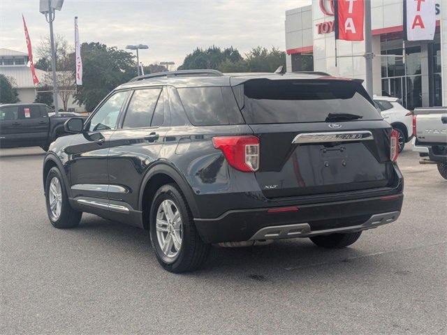 Used 2024 Ford Explorer XLT w/ Equipment Group 202A image 5
