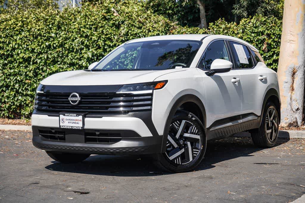 Used 2025 Nissan Kicks SV FWD video 1