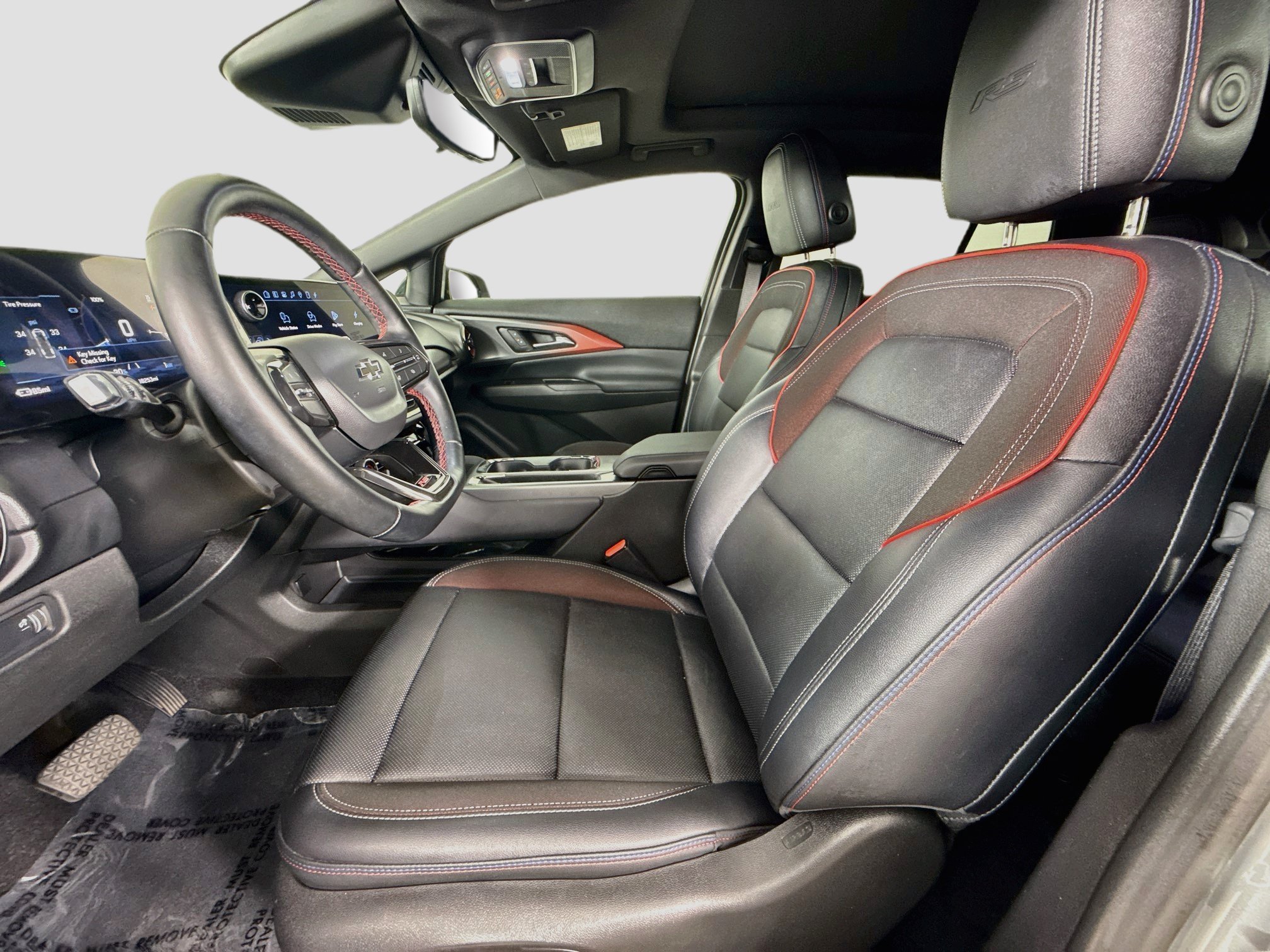 Used 2025 Chevrolet Equinox EV RS w/ Convenience Package II FWD image 23