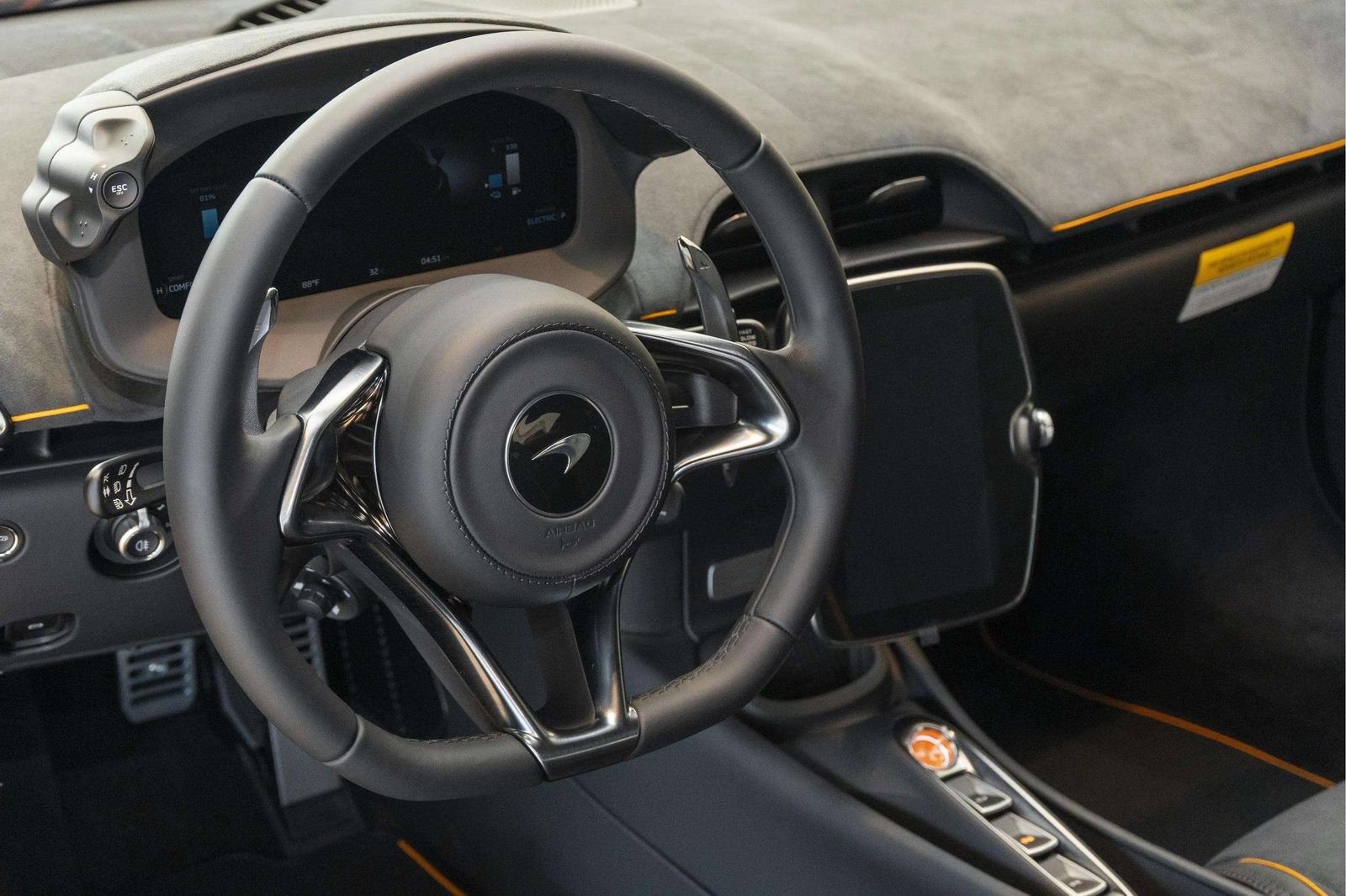 New 2026 McLaren Artura RWD image 23
