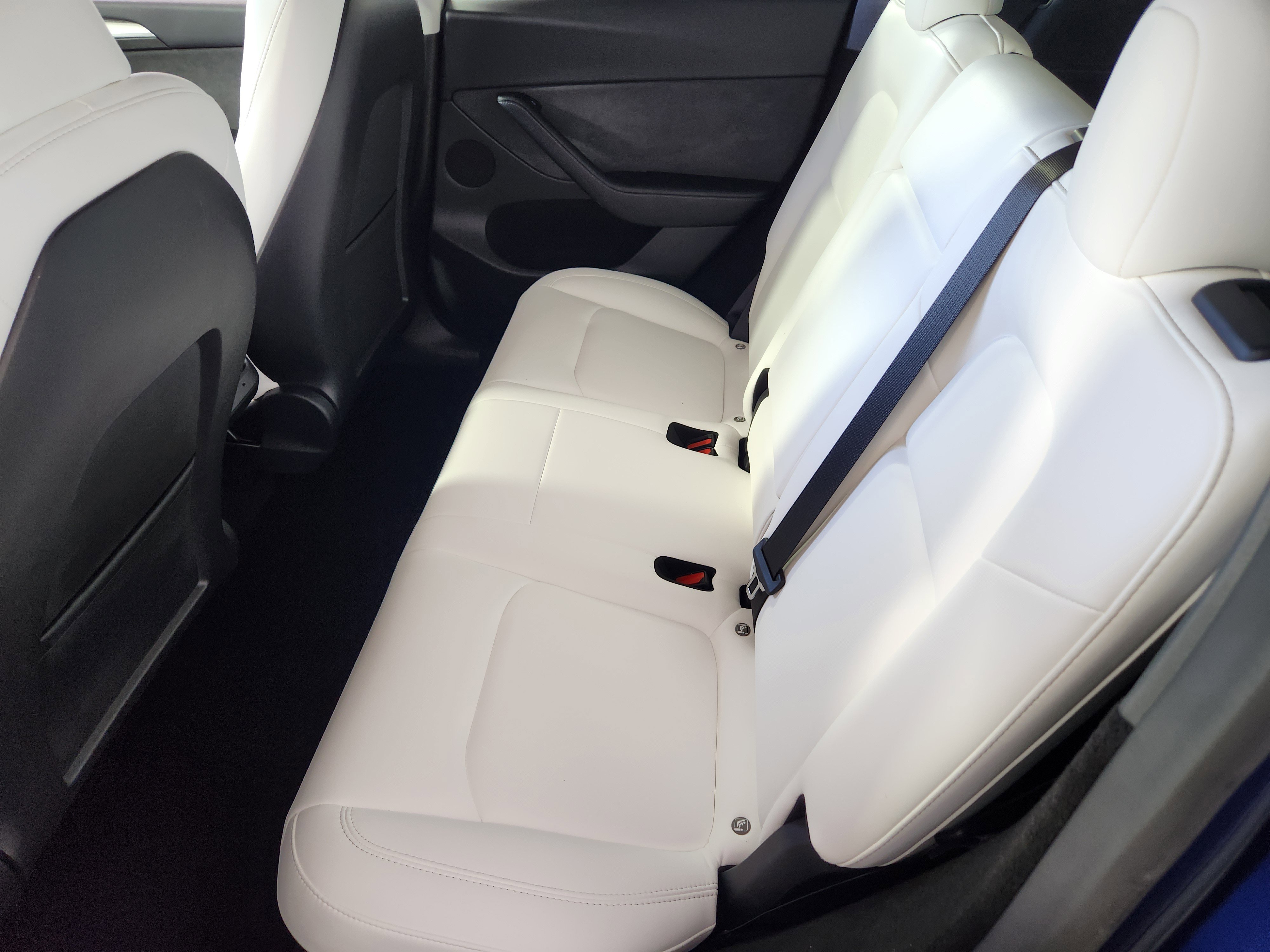 Used 2023 Tesla Model Y AWD image 14