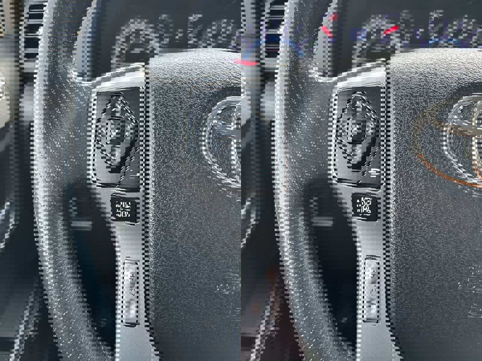 Used 2015 Toyota 4Runner Limited image 9