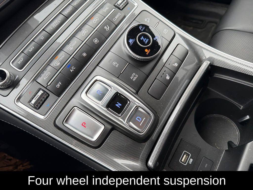 Used 2023 Hyundai Santa Fe SEL w/ Premium Package image 21