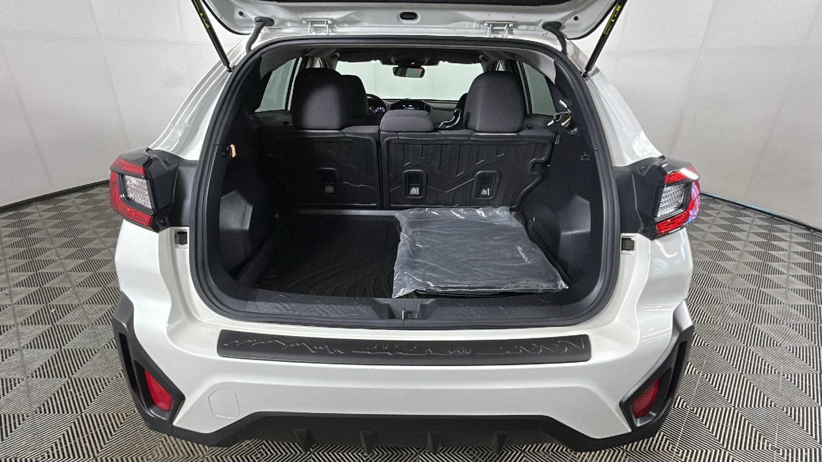 Used 2024 Subaru Crosstrek 2.0i Premium AWD/4WD image 33
