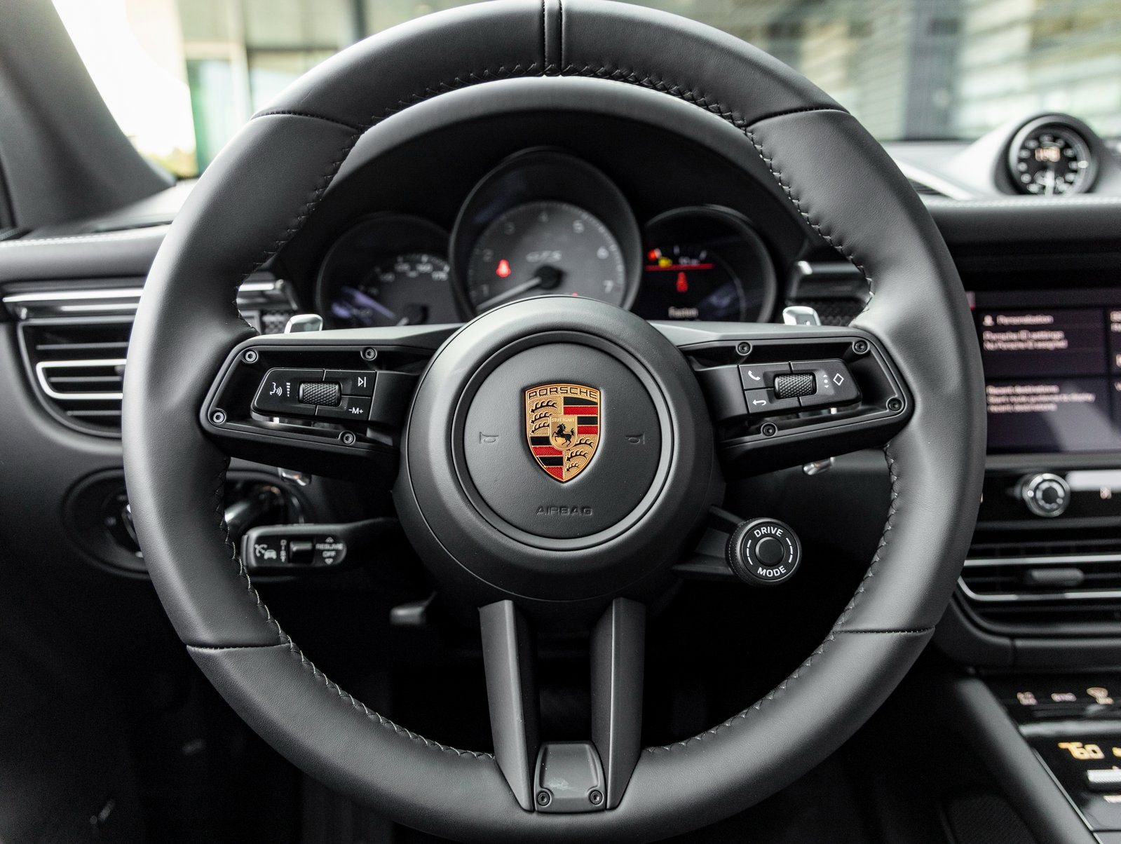 New 2026 Porsche Macan GTS AWD/4WD image 29