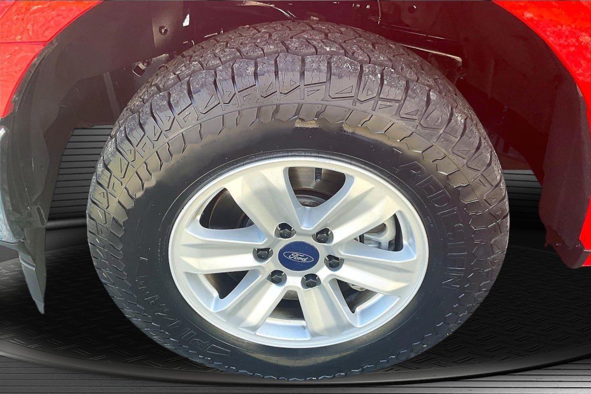 Used 2018 Ford F150 XL w/ Equipment Group 101A Mid RWD image 32