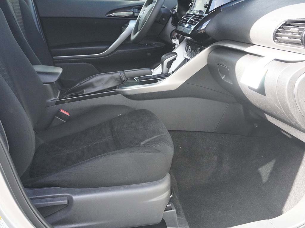 Used 2024 Mitsubishi Eclipse Cross ES image 21