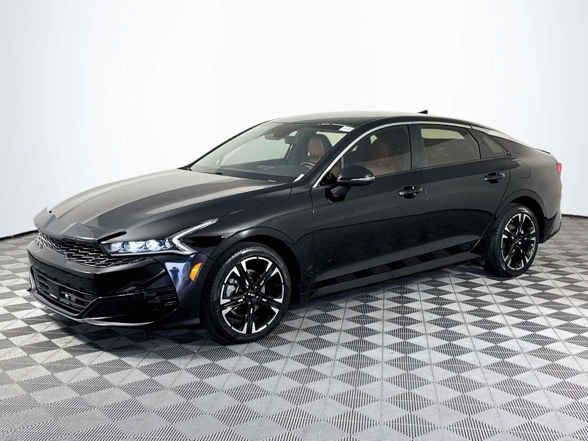 Used 2024 Kia K5 GT-Line w/ GT-Line Premium Package FWD image 4