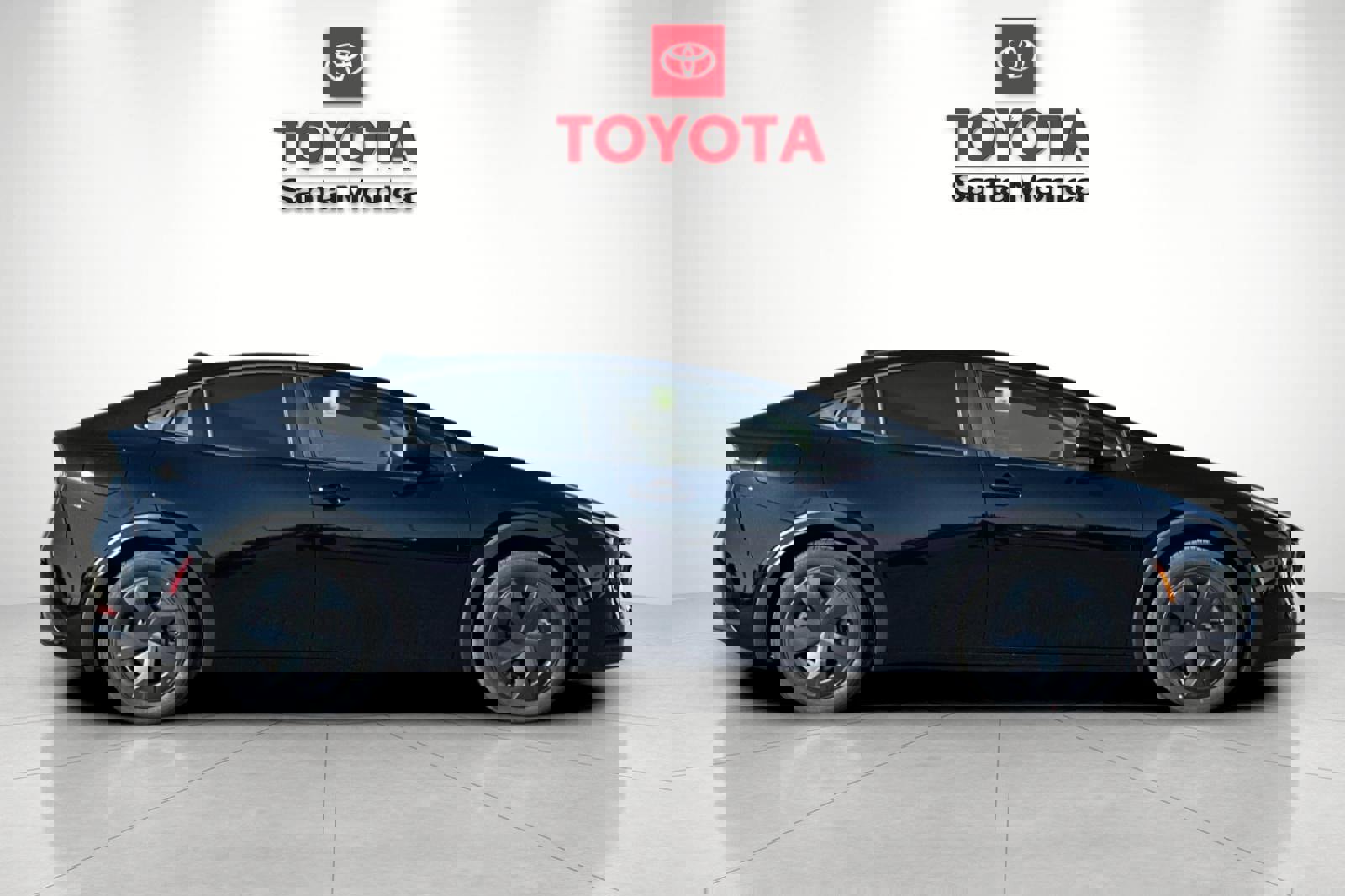 New 2026 Toyota Prius Plug-In Hybrid image 2