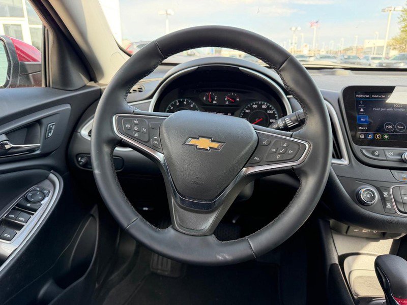 Used 2025 Chevrolet Malibu RS image 10