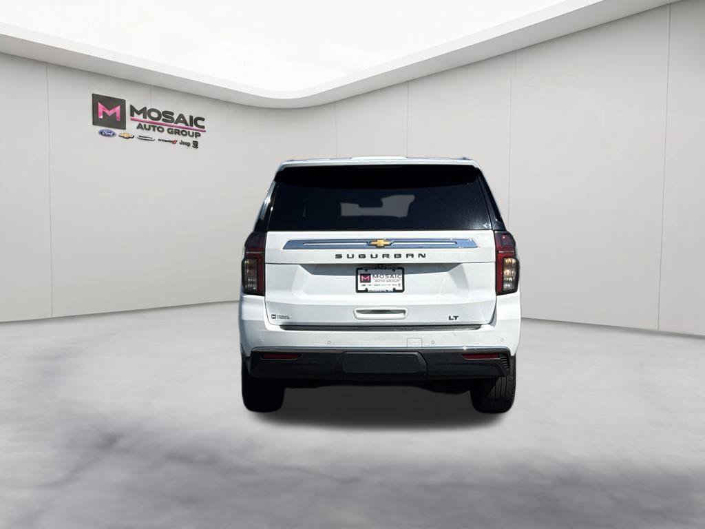 Used 2024 Chevrolet Suburban LT AWD/4WD image 6
