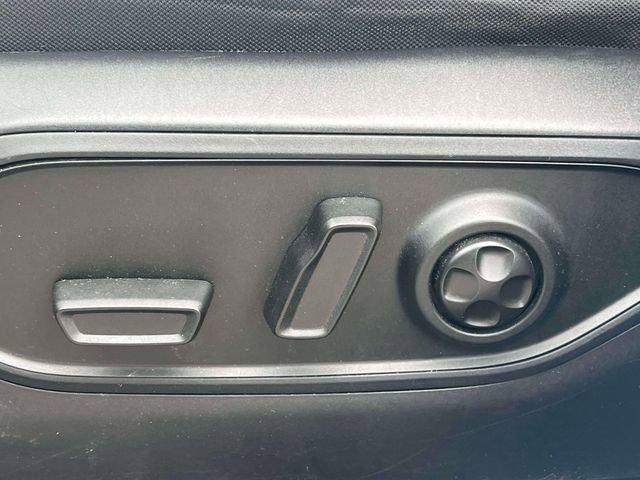 Used 2023 Jeep Grand Cherokee L Laredo RWD image 27