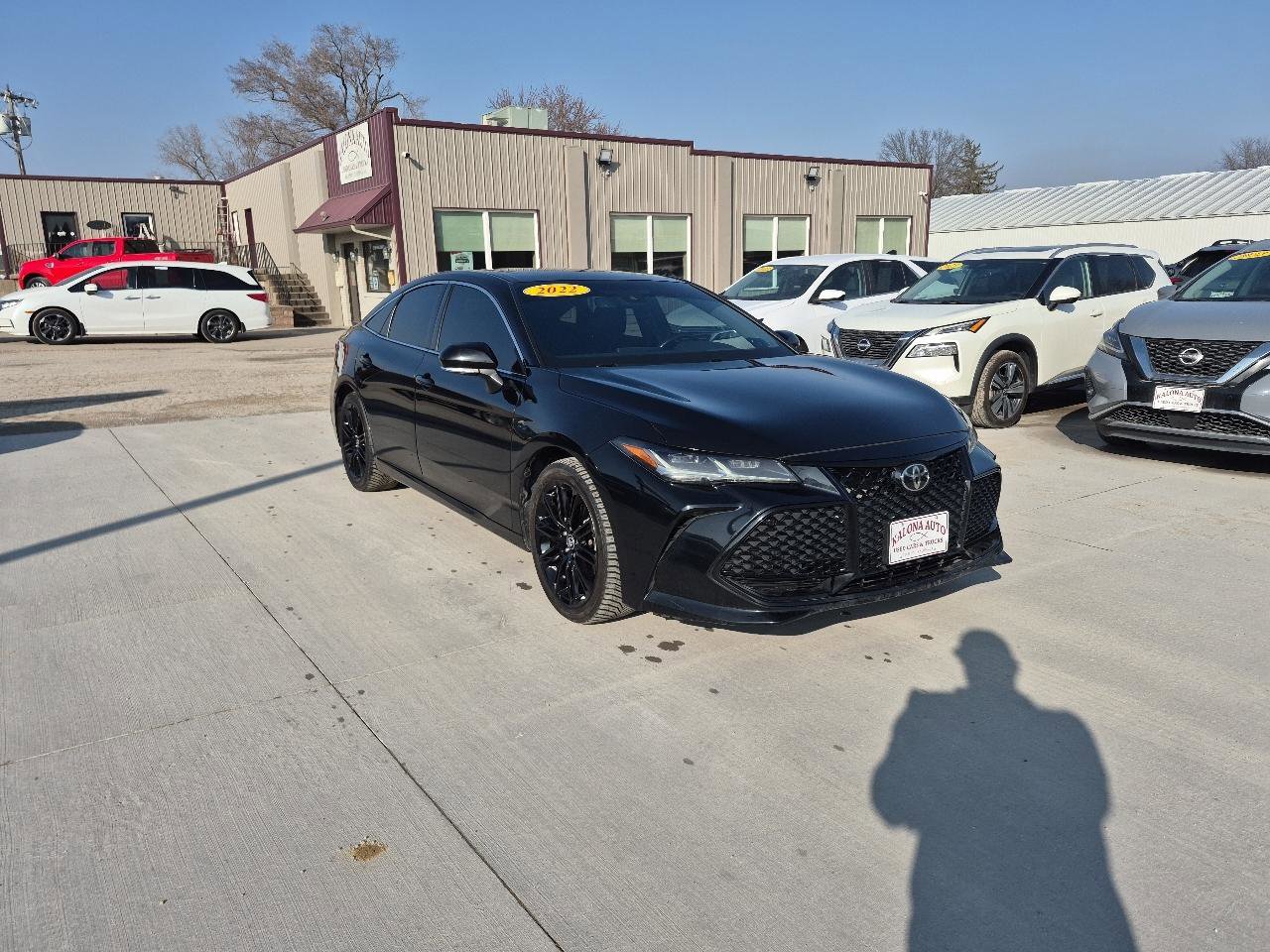 Used 2022 Toyota Avalon Touring w/ Advanced Safety Package FWD image 4