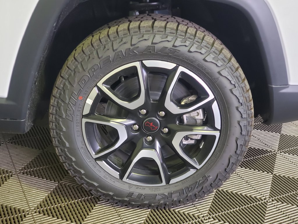 New 2026 Jeep Compass Trailhawk AWD/4WD image 31