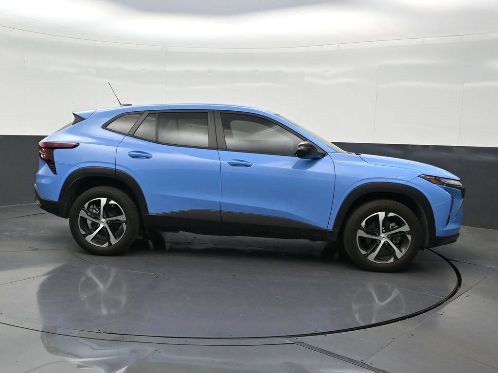 Used 2024 Chevrolet Trax RS FWD image 7