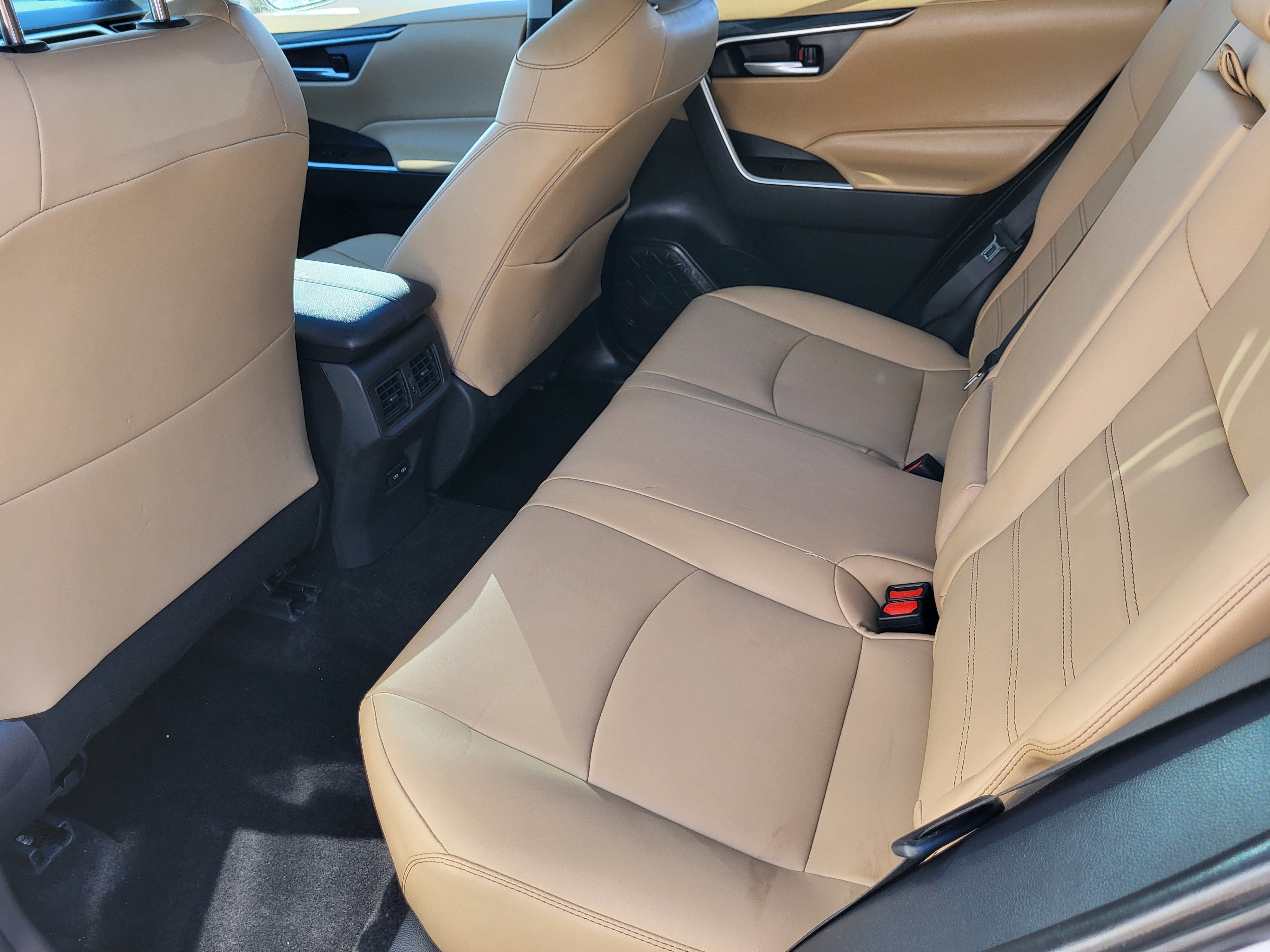 Used 2025 Toyota RAV4 XLE Premium w/ Weather Package image 11