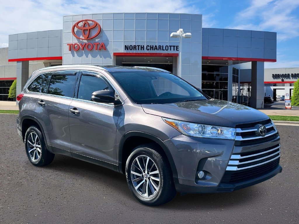 Used 2019 Toyota Highlander XLE