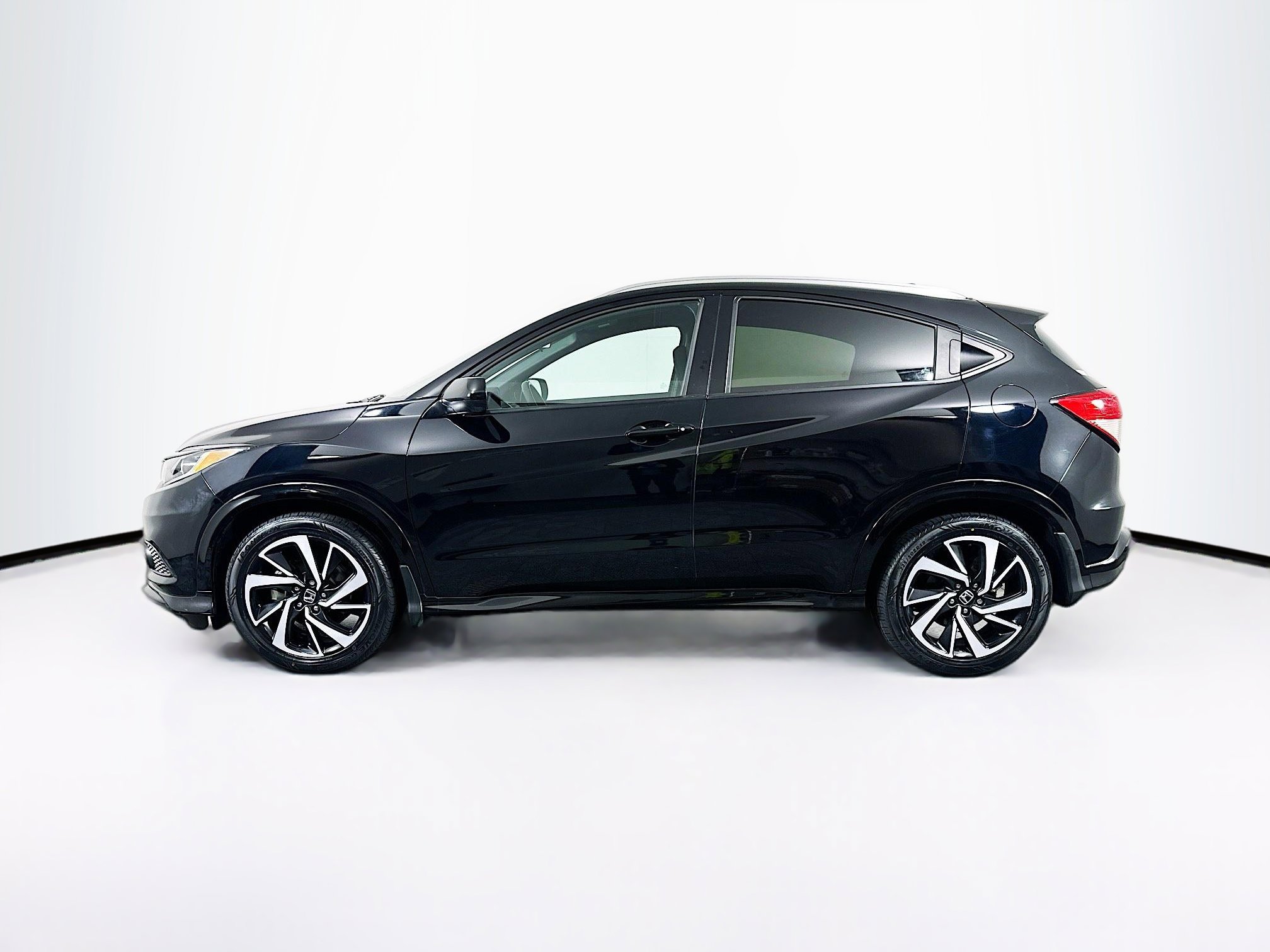 Used 2019 Honda HR-V Sport image 4